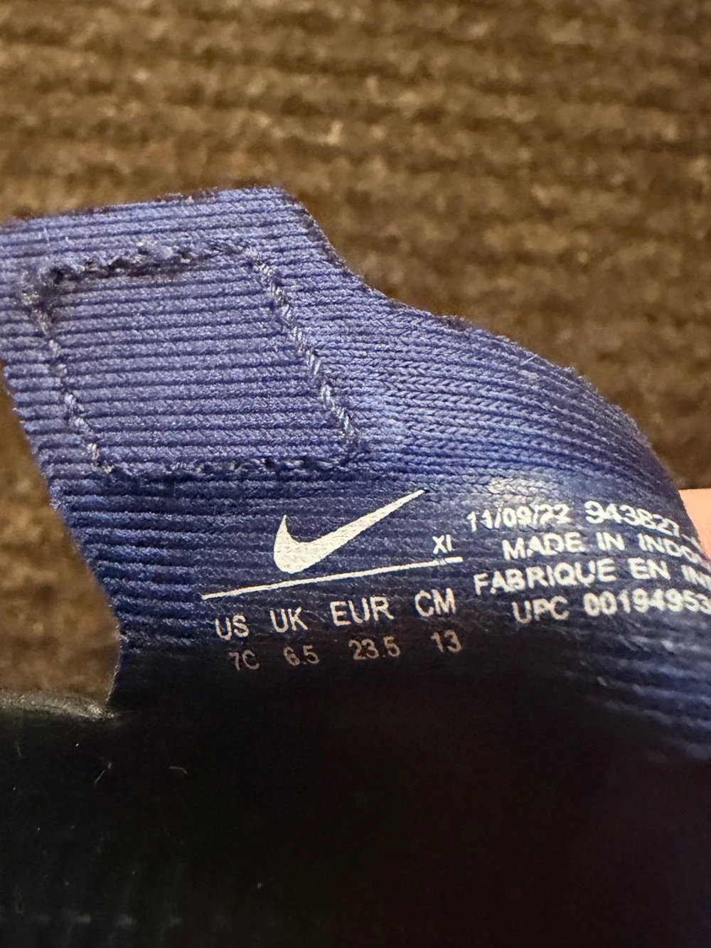 Nike Toddler Light Blue and Black Sandals
